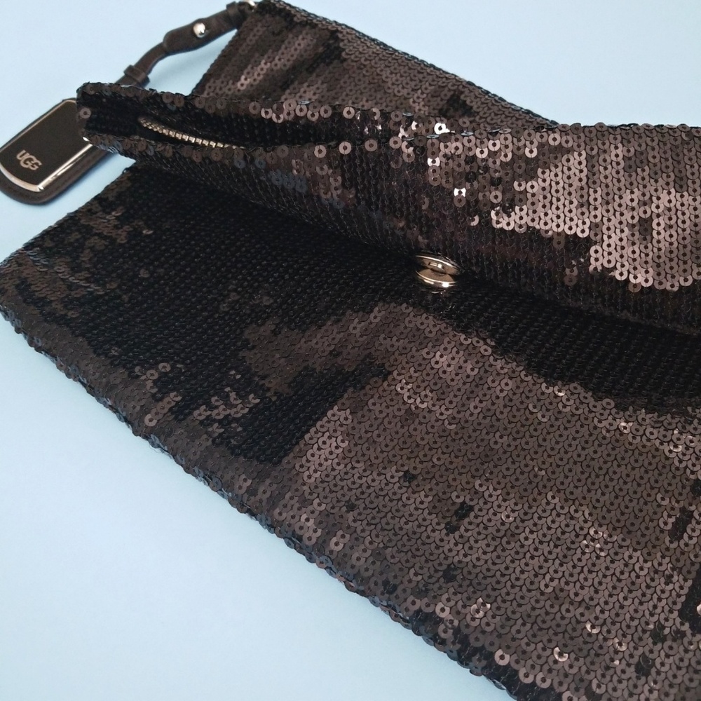 Ugg Sparkle Sequin Clutch - Picture 3 of 8